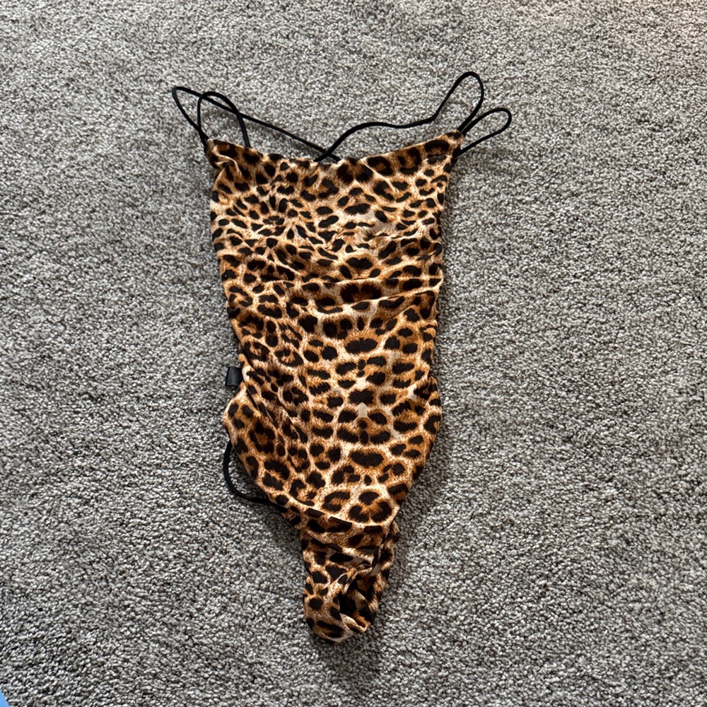 SHEIN Leopard Print Kids Bodysuit